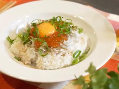 しらすいくら丼